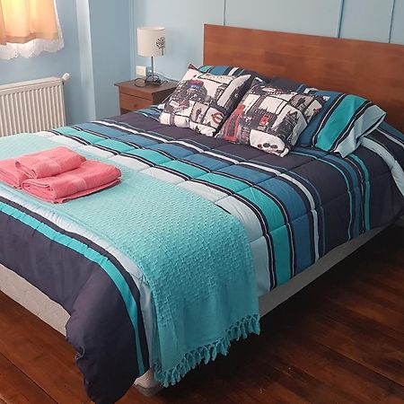 Hostal Viajeros Punta Arenas Bagian luar foto