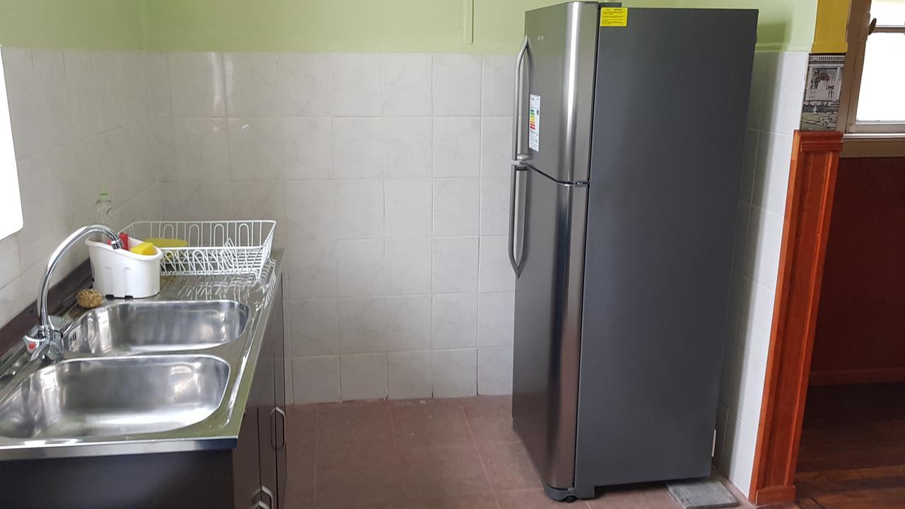 Hostal Viajeros Punta Arenas Bagian luar foto
